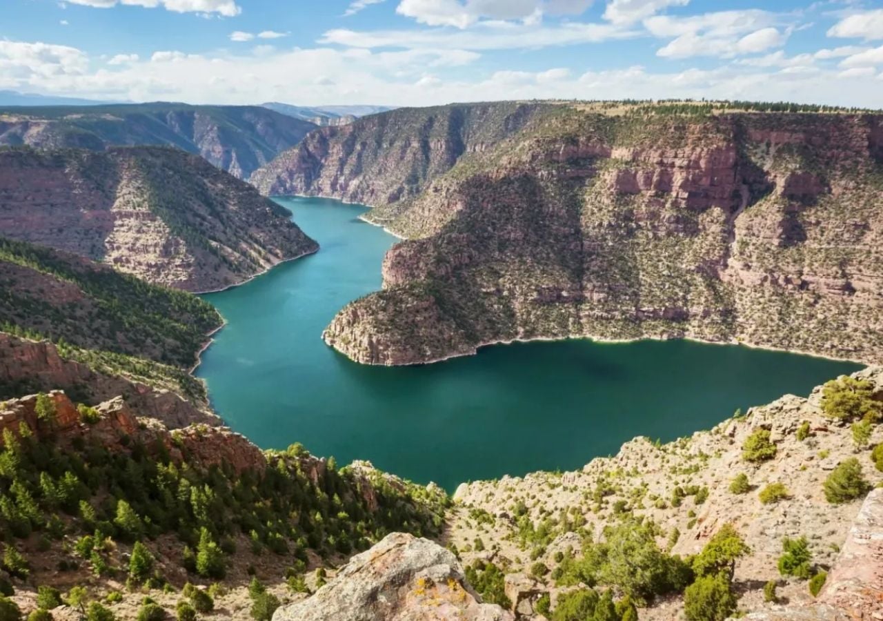 Geo Del Rio Um rio nos Estados Unidos desafiou as leis da gravidade e a geologia ...