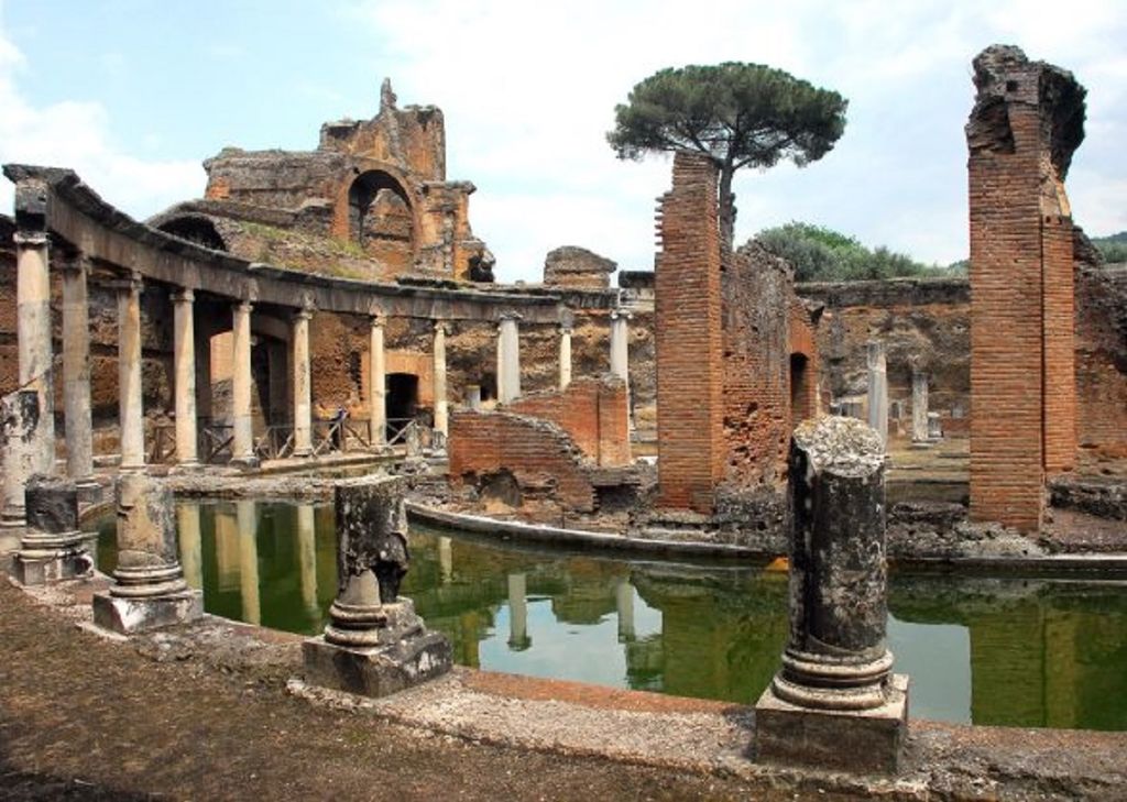 Villa Adriana - Teatro Marittimo