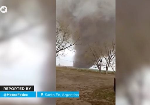 Un tornado reportado deja graves da&ntilde;os en el sur de Brasil durante un cicl&oacute;n bomba