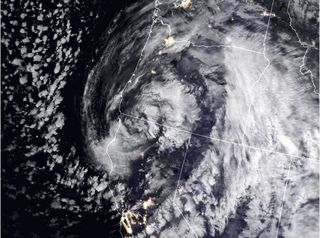 Una borrasca sin precedentes azotó la costa oeste de EE.UU.