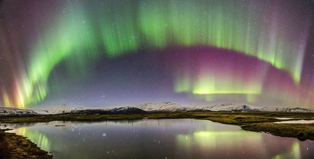 Una Colorida Cortina Cósmica
