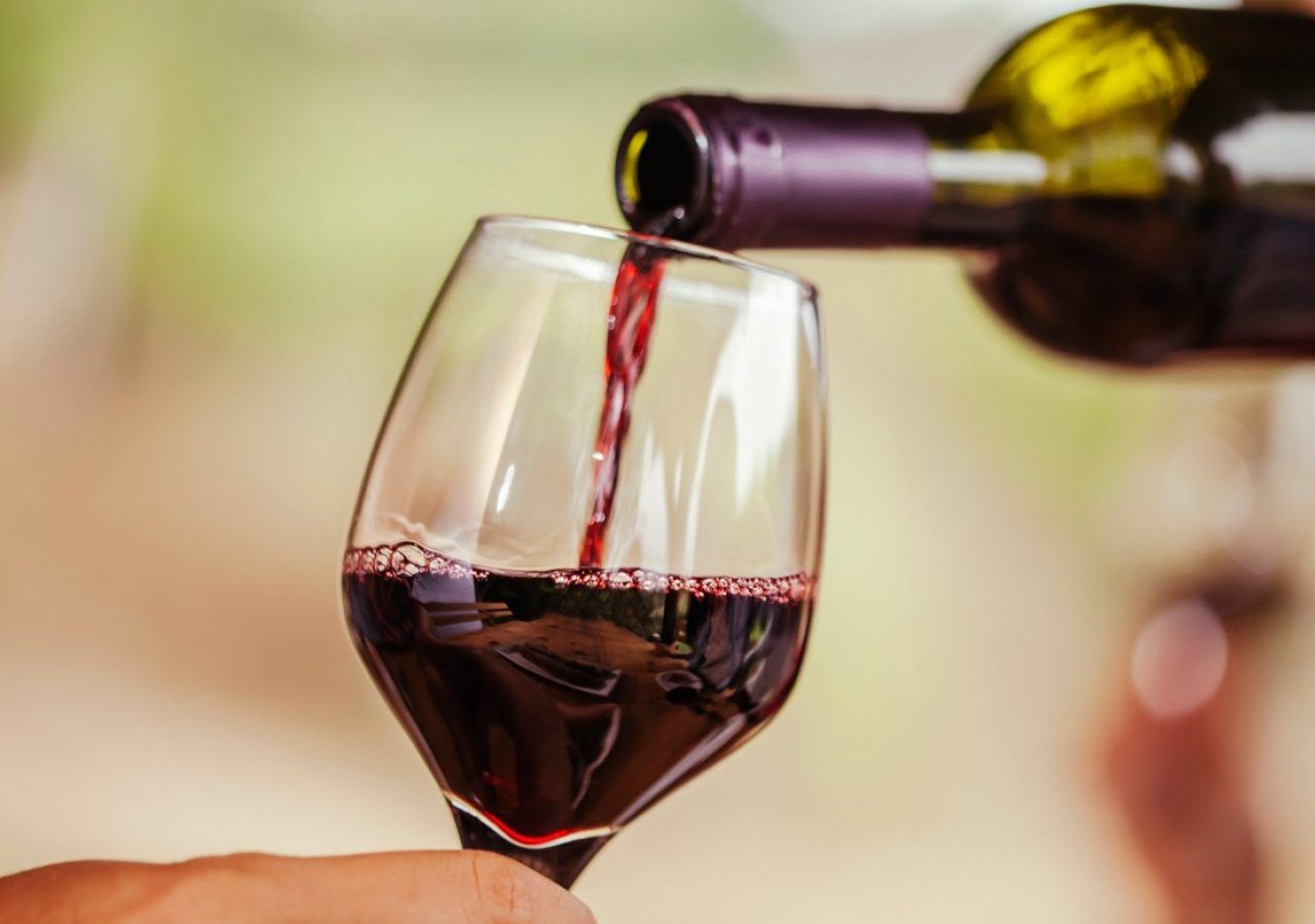 1 verre de vin par jour pour vivre longtemps : mythe ou réalité ?