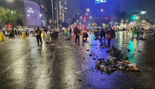 Una cruda realidad del Mundial: el festejo acabar&aacute;, pero la basura se queda