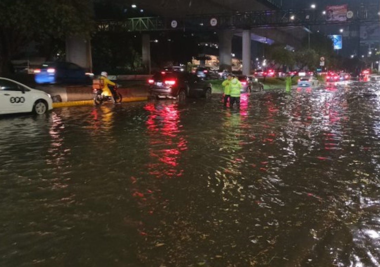 ¡La lluvia no para! Tiempo severo con granizadas e inundaciones en ...