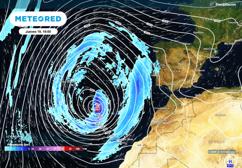 La profunda borrasca se descolgará al oeste de la Península: Canarias podría ser la primera comunidad en notar sus efectos en forma de lluvia, viento e incluso nieve.
