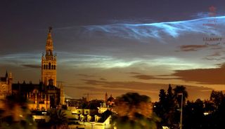 Una gran irrupción de nubes noctilucentes alcanza a España