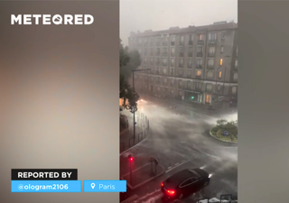 ¡Una gran tormenta de lluvia y viento provoca el caos en París, Francia! Algunas calles quedaron inundadas en minutos