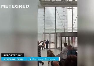 ¡Una gran tormenta deja vientos extremos en Bucarest, Rumanía! Las ráfagas pasaron de los 100 km/h