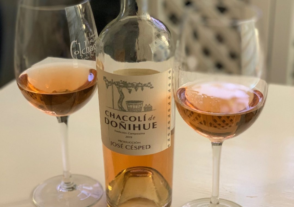 Vino Chacolí de Doñihue.