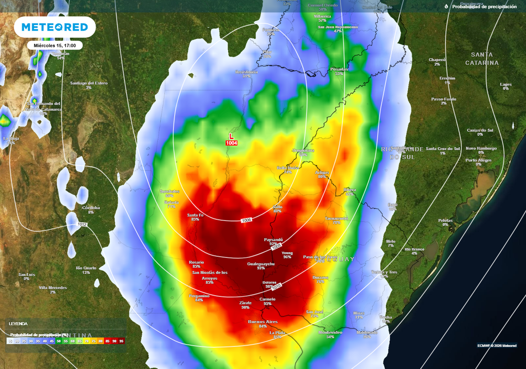 Probabilidades altas de precipitación sobre la zona del Río de la Plata con la evolucioón de la ciclogénesis.