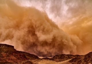  Una tormenta de arena que parece de ciencia ficción se tragó a la capital de Mongolia
