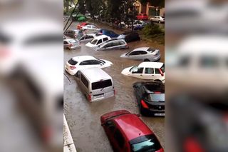 Una tormenta descomunal paraliza Zaragoza