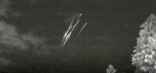 Una tormenta geomagnética genera la reentrada de 40 satélites Starlink