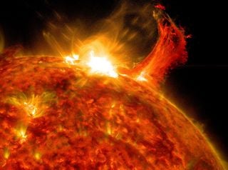 Una tormenta geomagnética podría alcanzar a la Tierra