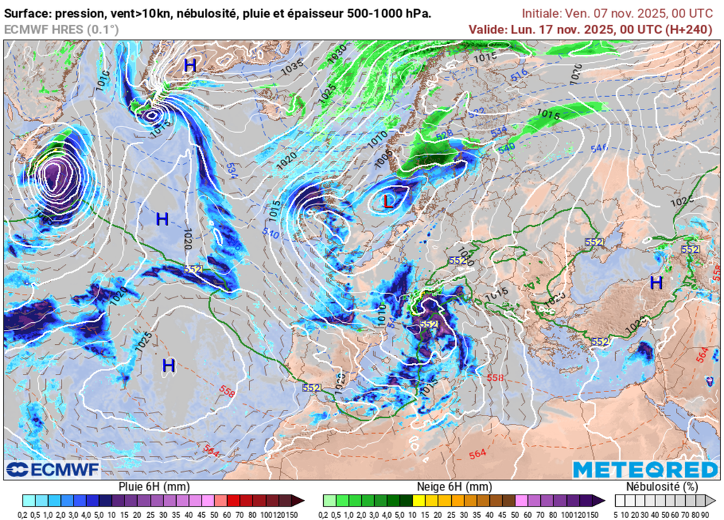 Le régime plus humide devrait persister jusqu'à la fin du mois. De l'air plus frais devrait arriver après le 20 novembre. Le régime plus humide devrait persister jusqu'à la fin du mois. De l'air plus frais devrait arriver après le 20 novembre.