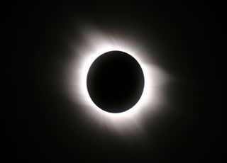 Une éclipse solaire totale circulera sur l'Amérique dans 5 mois !