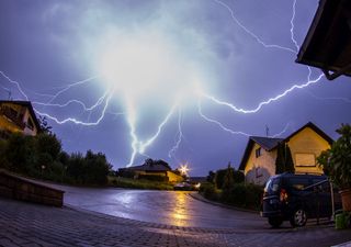 Unwetterwarnung: Der Deutsche Wetterdienst warnt vor große Hitze und Unwettergefahr im Süden von Deutschland!