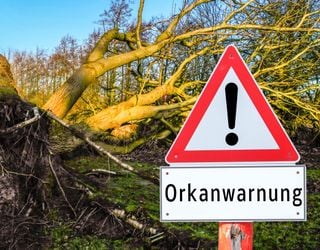 Wetterwarnung: Schwerer Sturm und Hochwasserlage in Deutschland!
