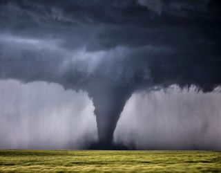 Superzellen-Alarm! Morgen drohen schwere Gewitter, Unwetter und Tornados! Zuvor bis 37°C heiß! 