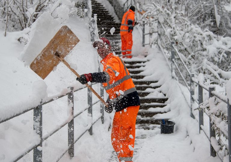 Unwetterlage: Orkanböen bis ins Flachland! Ab Samstag Winterwetter! Unwetterlage: Orkanböen bis ins Flachland! Ab Samstag Winterwetter!