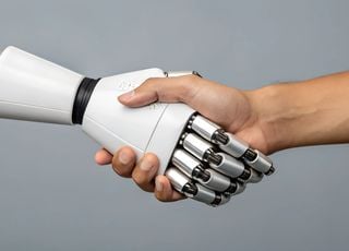 ¿Usar ChatGPT te vuelve más tonto? Un estudio del MIT advierte sobre los peligros de la IA para el desarrollo cognitivo 