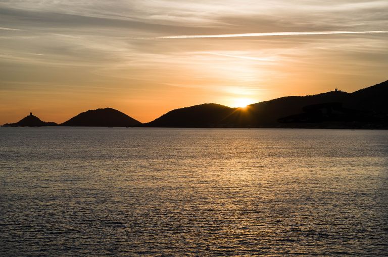 En Corse, avec l'aide du sirocco, une nouvelle hausse des températures est attendue vendredi avec localement jusqu'à 38°C. En Corse, avec l'aide du sirocco, une nouvelle hausse des températures est attendue vendredi avec localement jusqu'à 38°C.
