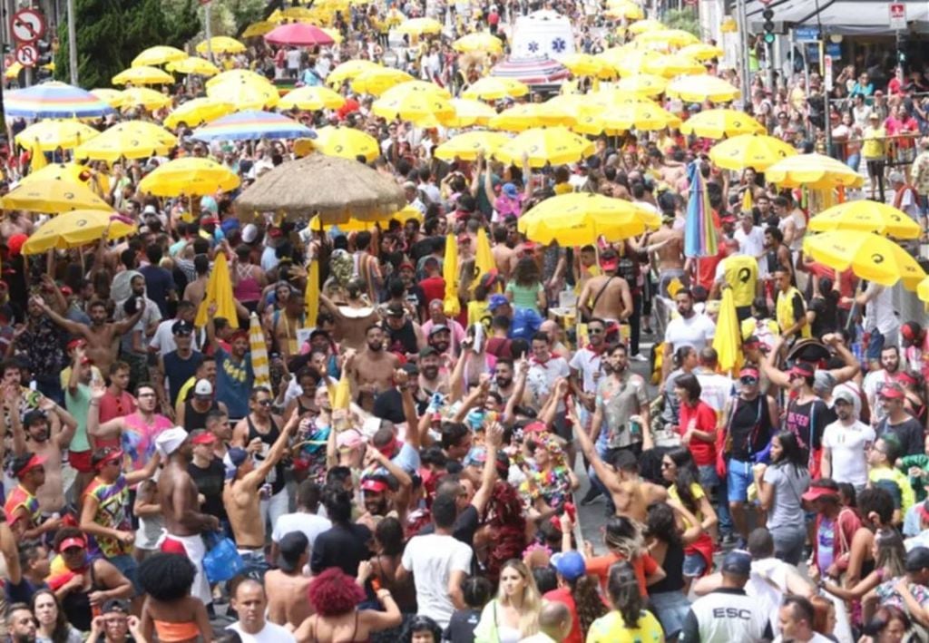 Desfile do bloco 'Pipoca da Rainha' de Daniela Mercury em São Paulo capital no domingo (1º de fevereiro). Crédito: Henrique Barreto/Futura Press/Estadão Conteúdo.