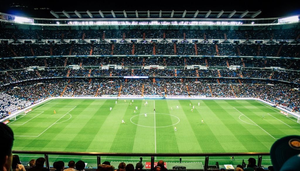 Futebol Montanhas-russas, Fan Zone e hotel: o mega parque de futebol que promete transformar Santarém. Foto ilustrativa: Unsplash