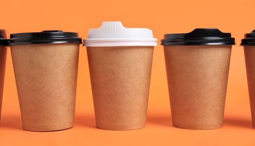 Cuando bebes caf&eacute; o t&eacute; en un vaso desechable est&aacute;s ingiriendo cantidades ingentes de nanopl&aacute;sticos, malo para tu salud