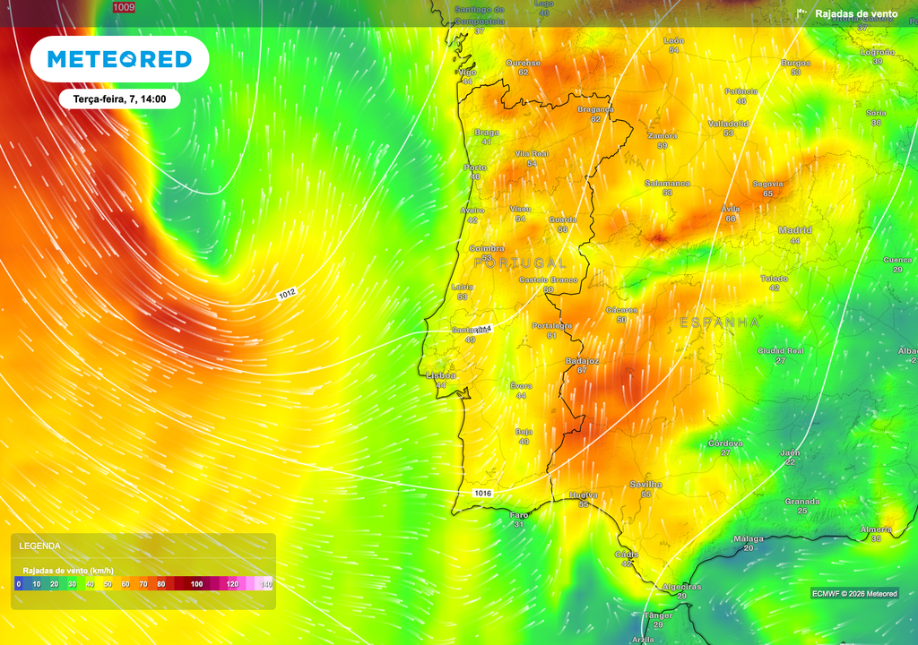 Ao longo da tarde de terça‑feira, o vento de sudoeste intensifica‑se de forma progressiva à medida que a depressão atlântica se aproxima. As rajadas tornam‑se mais fortes no litoral e nas zonas montanhosas, criando períodos de maior agitação e um ambiente típico de pré‑frontal, com variações súbitas na intensidade do vento.