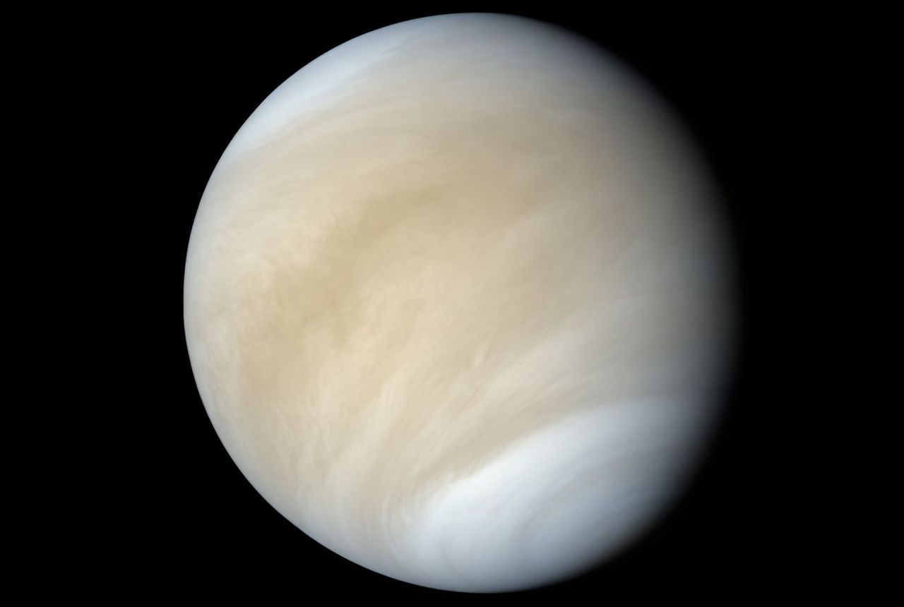 Venere è un pianeta tanto affascinante quanto misterioso e un nuovo studio ha dimostrato un'elevata attività geotermica.