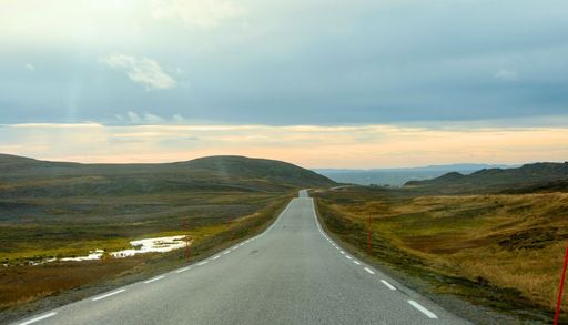 Verso l'estremo nord: in viaggio sulla E75, lungo la costa selvaggia della Norvegia