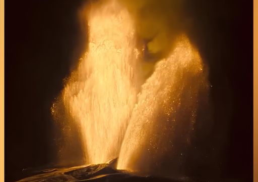 Vídeo: el volcán Kīlauea vuelve a despertar con una impresionante fuente de lava de más de 400 metros