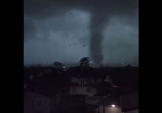 Video: en medio de la ola de calor, un inesperado tornado azota la ciudad de Milán 