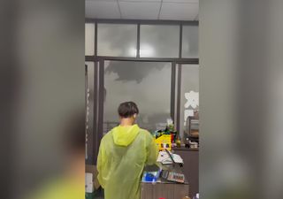 Una gran tormenta deja vientos de m&aacute;s de 120 km/h y desata el caos en la provincia china de Guangdong, aqu&iacute; el v&iacute;deo