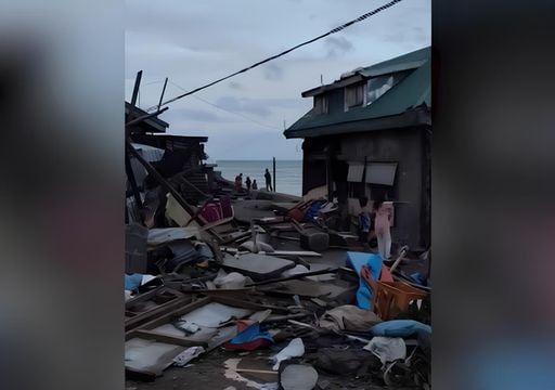 Vídeo: impactantes imágenes del supertifón Fung‑wong que deja cuatro muertos y 1,4 millones de desplazados en Filipinas