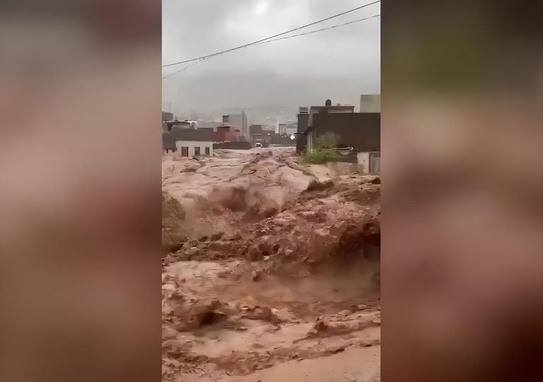 Vídeo: las lluvias torrenciales convierten en ríos las calles de la ciudad de Zakho, en el norte de Irak