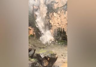 Vídeo: un desprendimiento masivo provoca el pánico en Yuntaishan, China, y obliga a huir a centenares de turistas