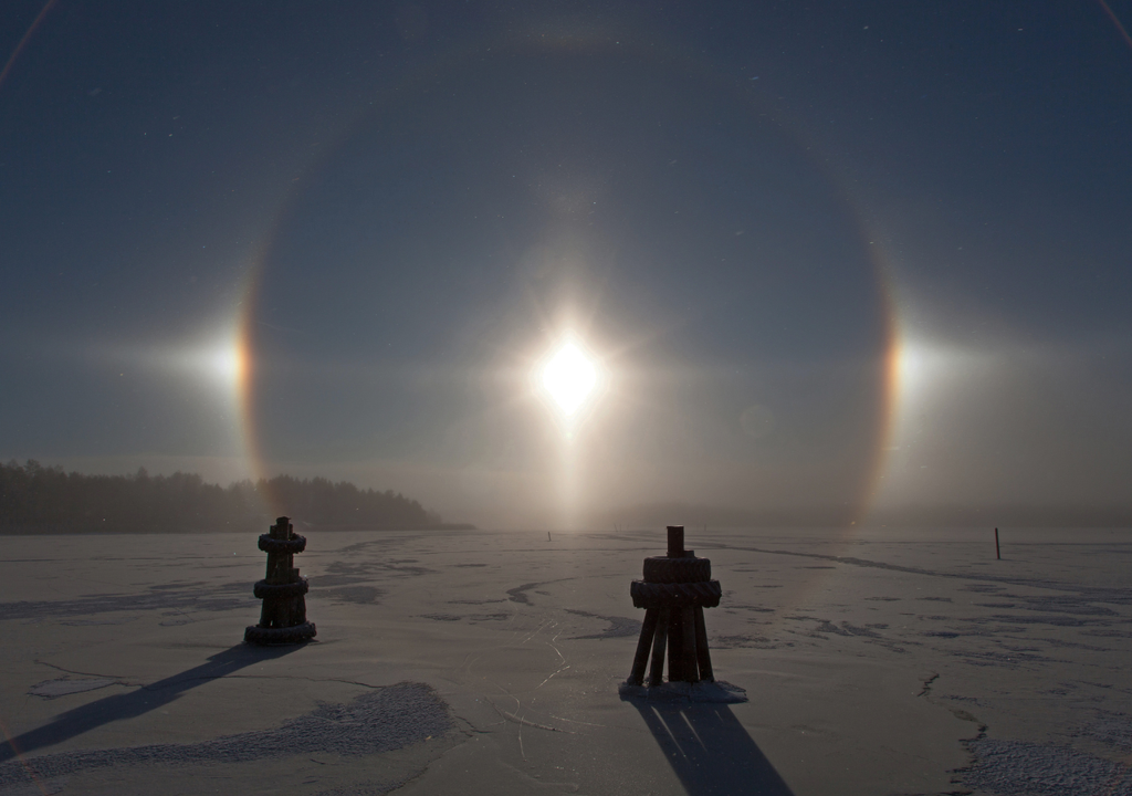 Tierra; optica; halo; solar; nube; temperatura; invierno; refraccion