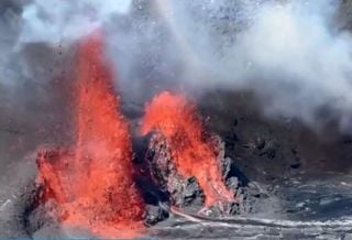 Spectacular videos of the new eruption underway on the Kilauea volcano in Hawaii: lava fountains up to 80 metres