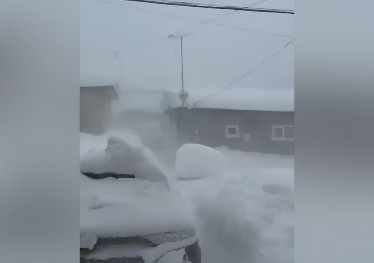 V&iacute;deo: un 'blizzard' imparable congela Hokkaido, la segunda isla m&aacute;s grande de Jap&oacute;n
