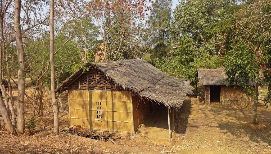 Típica construcción rural, con techos de paja, en India.