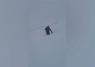 Vídeo: una gran nevada tiñe de blanco las montañas del norte de Argelia dejando un paisaje siberiano