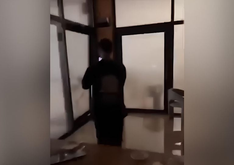 Vídeo: una poderosa tormenta causa graves daños en Arabia Saudita