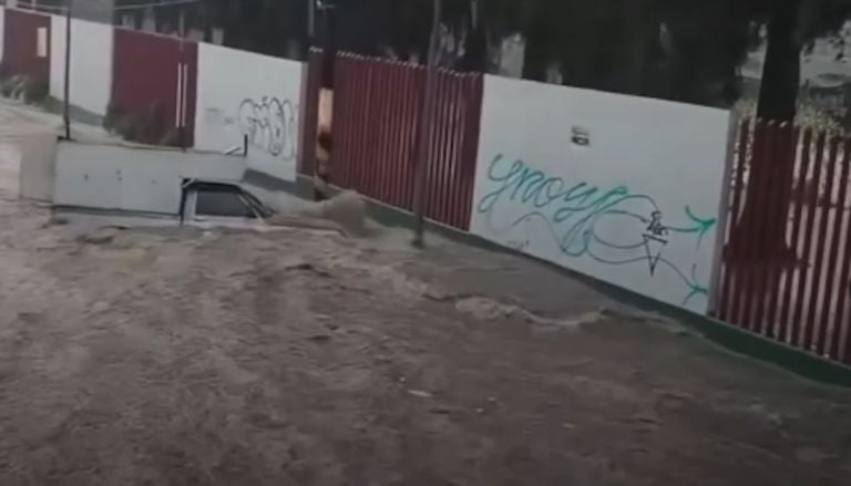 Video viral: aguaceros provocan graves inundaciones con calles como r&iacute;os en Ecatepec, Estado de M&eacute;xico