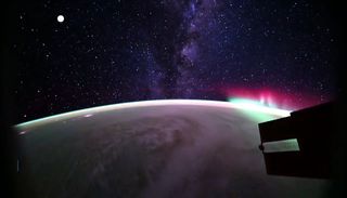 Video viral: impresionante vista de la V&iacute;a L&aacute;ctea captada por una astronauta desde la ISS