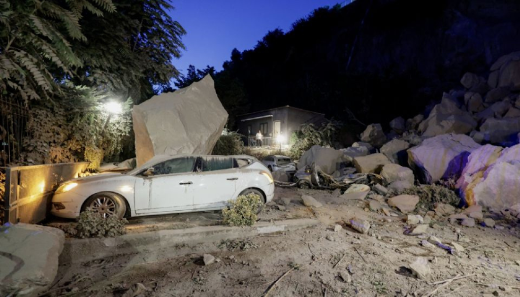 El temblor, registrado a las 19:46 horas en Pozzuoli, provocó pánico en las calles y dejó al menos ocho personas con heridas leves, además de daños materiales y la interrupción de trenes, según Protección Civil italiana. Fotografía: NotiPueblo vía X.