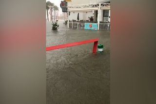 Vídeos: el posible récord de lluvia en una hora de Vinaròs