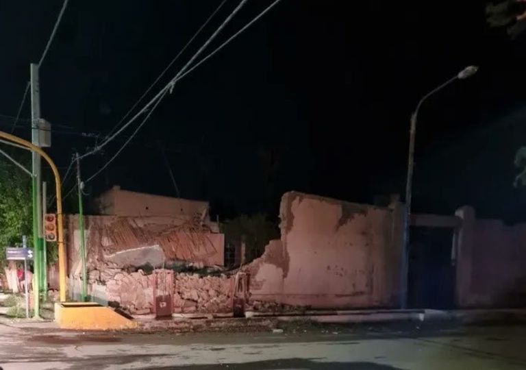 Impactantes videos del fuerte sismo ocurrido esta noche en Argentina Impactantes videos del fuerte sismo ocurrido esta noche en Argentina