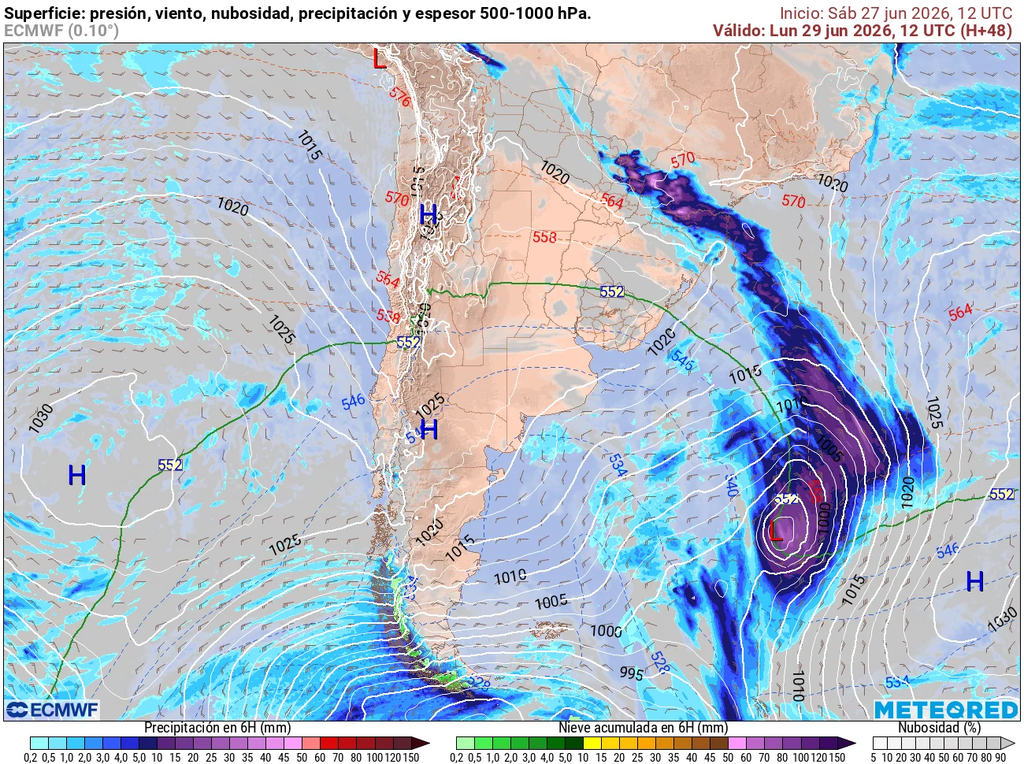 La alta presión ya se encuentra en el pacifico favoreciendo el avance de aire polar a la zona central.